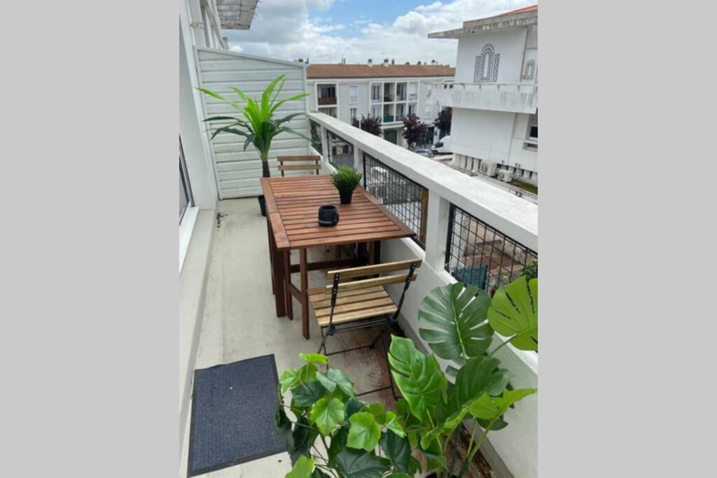 Royan 2P - Centre - 300M Plage Apartment Exterior foto